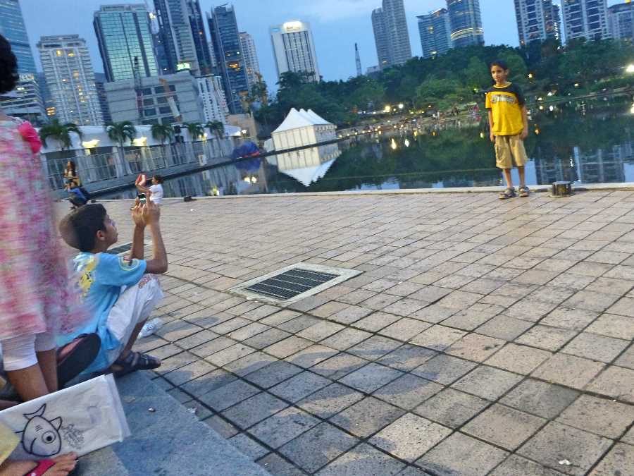 They were the tallest buildings in the world from 1998 to 2004 when they were surpassed by Taipei 101.