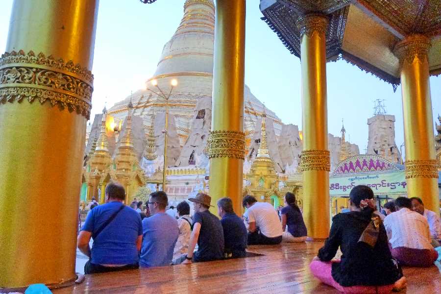 People all over the country, as well as monarchs in its history, have donated gold to the pagoda to maintain it