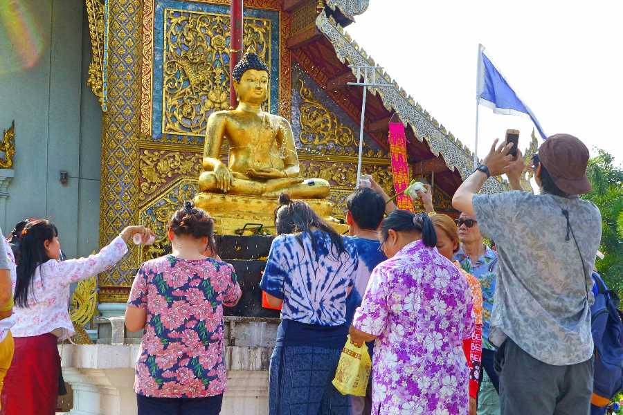 Making merit during Songkran