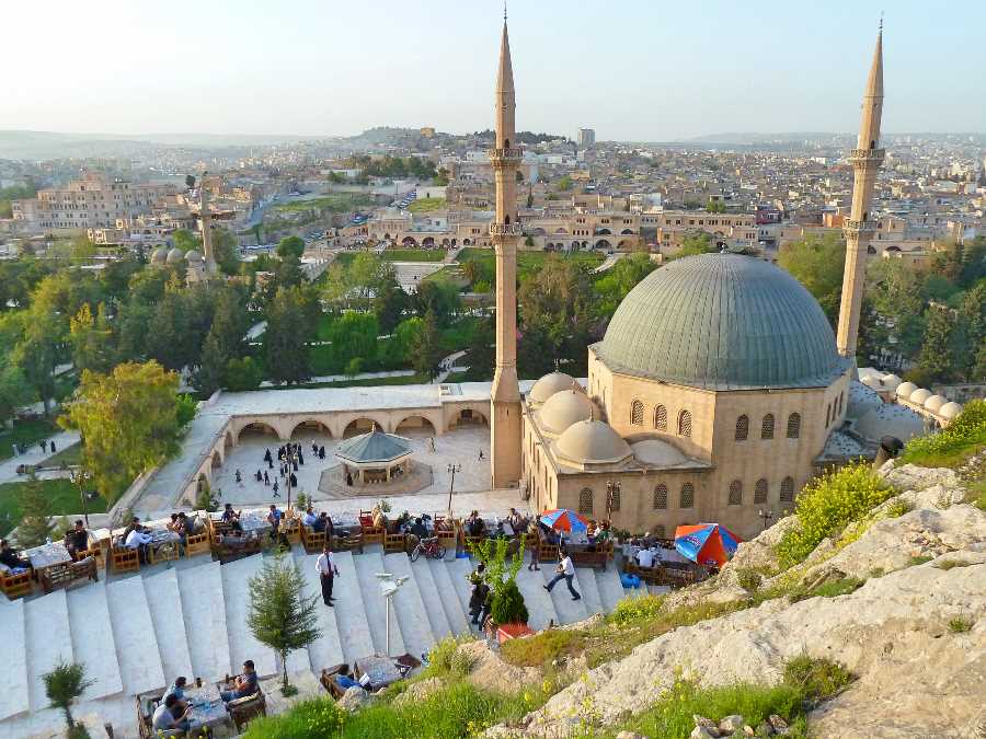 For many visitors Urfa is where Turkey starts to take on the feel of the east