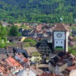 Ali Garland lives in Freiburg, Germany