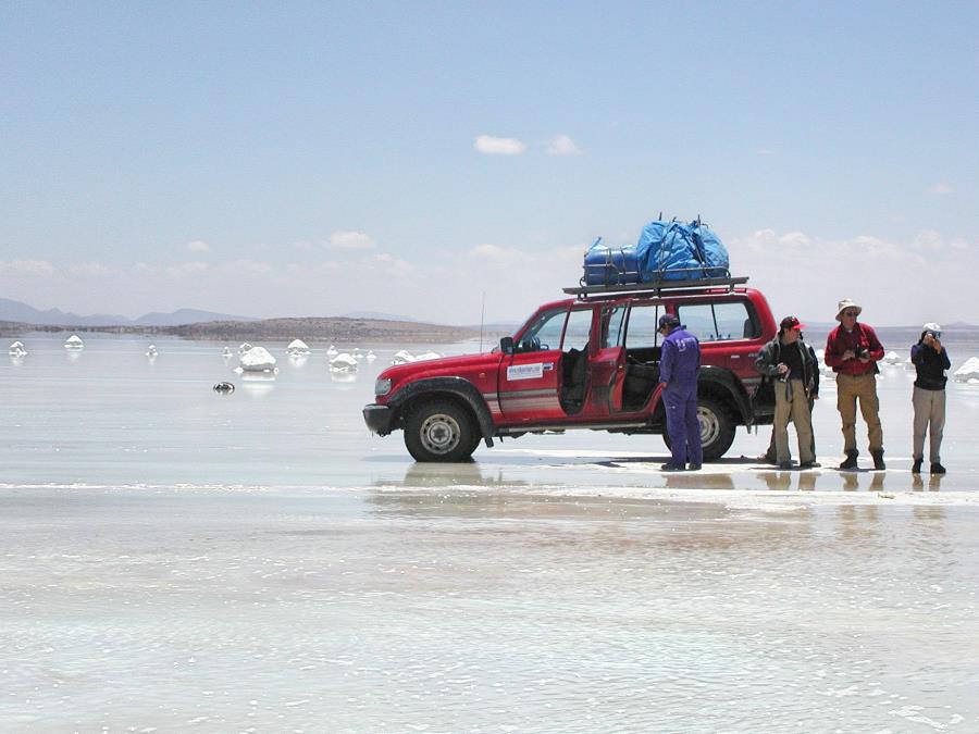 The varied landscape of the Salar de Uyuni deserves its place among our highlights in South America