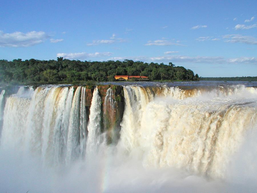 With Costa Rica, Peru and Chile already under her travel belt she has decided now is the time to fulfil the ambition of a lifetime and visit the rest of Central and South America