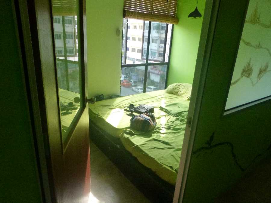 We didn’t know what to make of our room at PODs at first