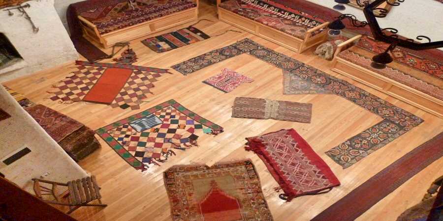 You are currently viewing Avanos: Pottery, Kilims And 16,000 Strands Of Hair