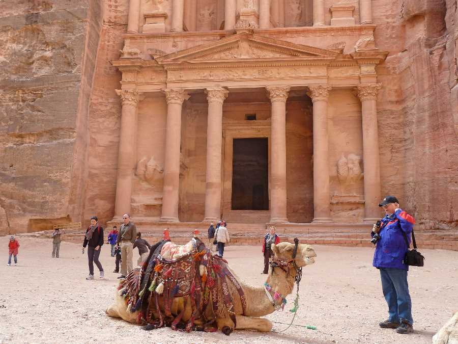 It's difficult not to let out a gasp at first sight of the Treasury at Petra