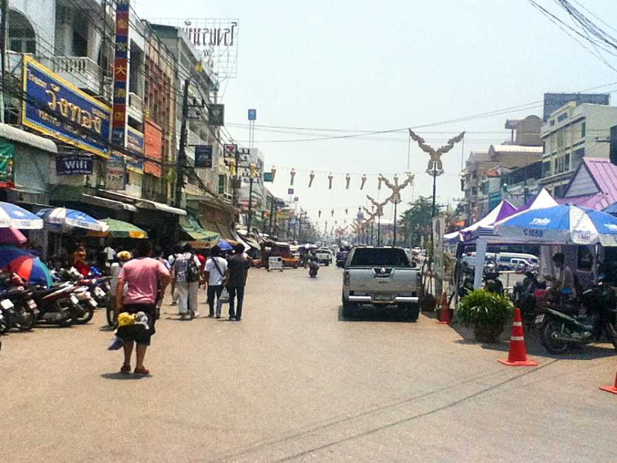 After going through Thai Immigration we are back in Mae Sai and can remain in Thailand for another two months (three, if we extend our visa at Chiang Mai Immigration)