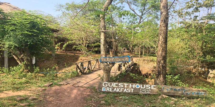 You are currently viewing Choosing Where To Stay In Tad Lo, Laos