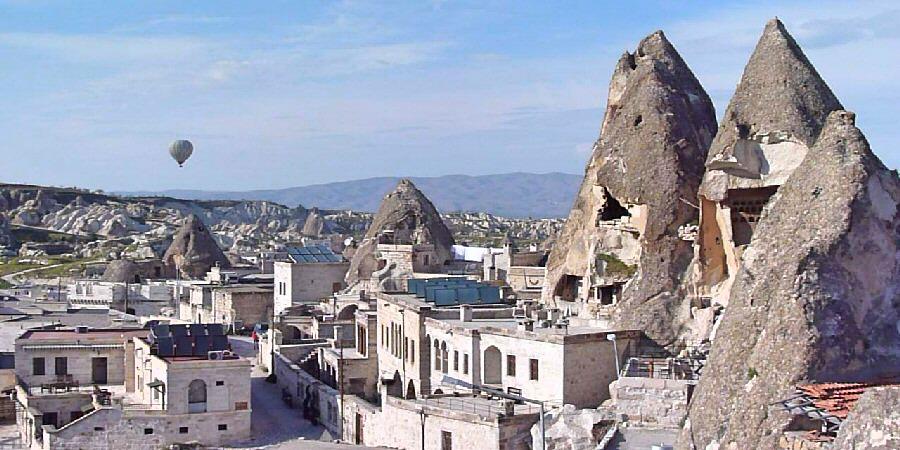 Read more about the article Volunteer Work Exchanges In Cave Houses And Cave Hotels